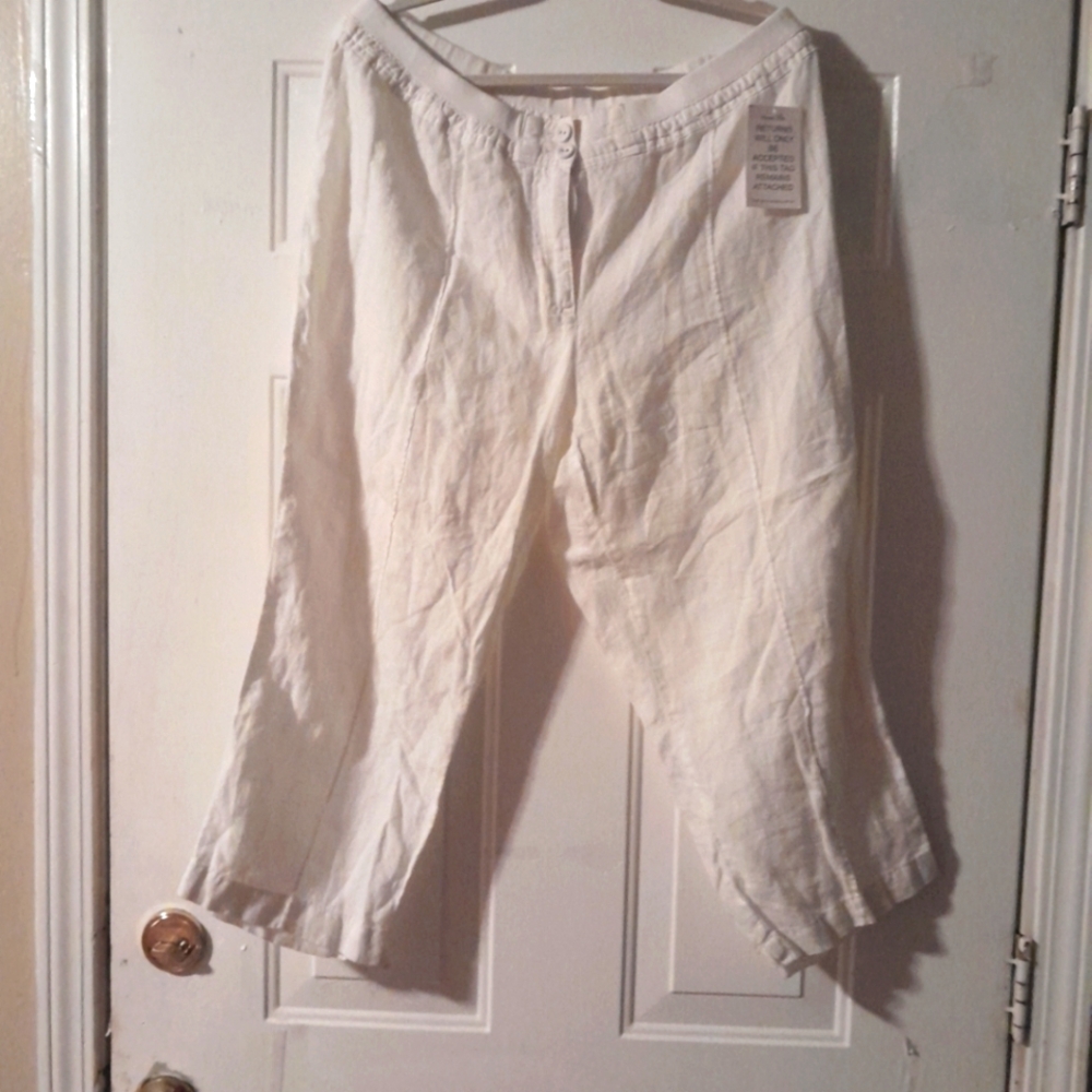 Chicos 2.5 White Linen Capri